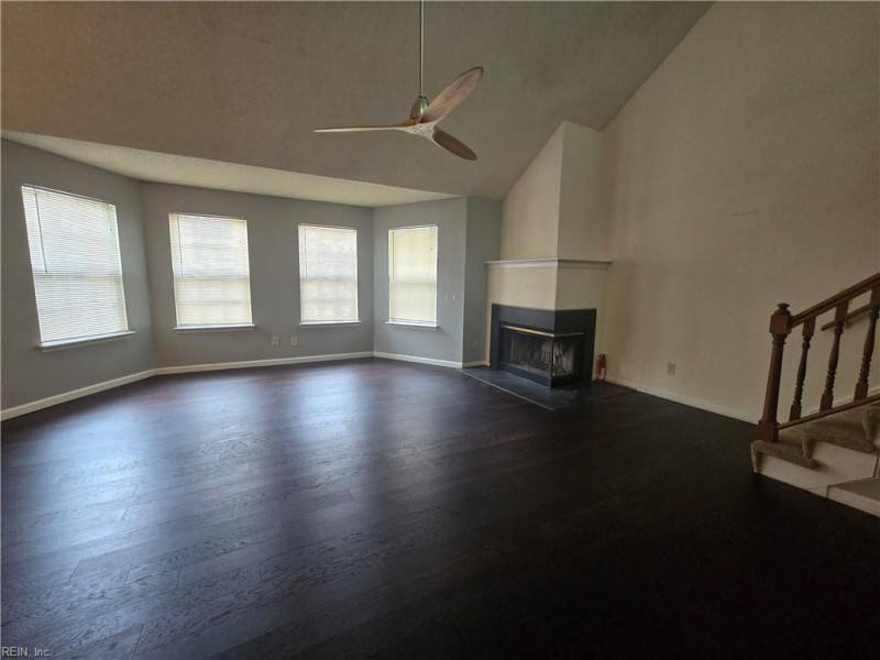 Photo 5 of 9 residential for sale in Virginia Beach virginia