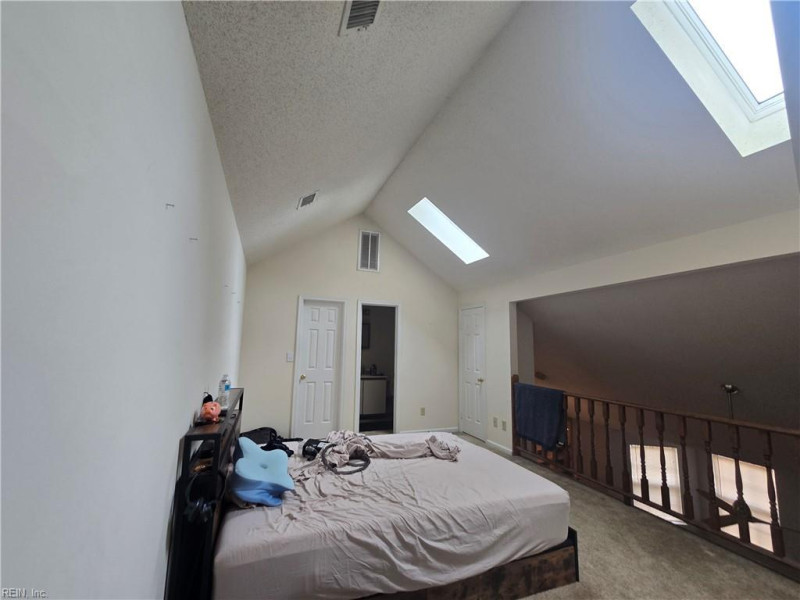 Photo 6 of 9 residential for sale in Virginia Beach virginia