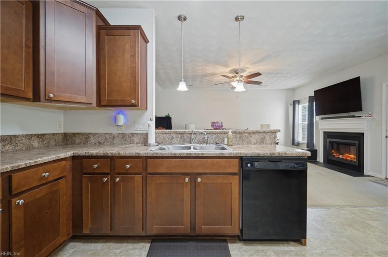 Photo 20 of 48 residential for sale in Isle of Wight County virginia