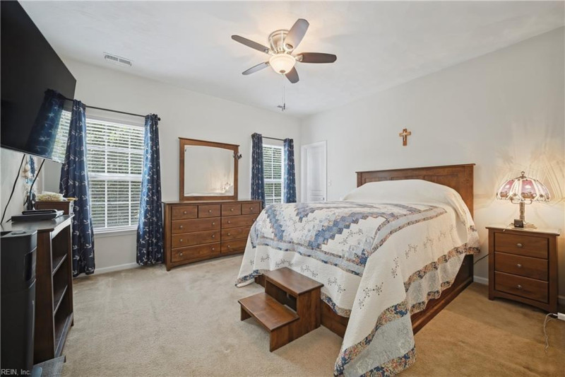 Photo 25 of 48 residential for sale in Isle of Wight County virginia