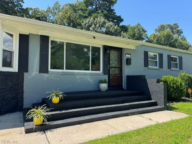 Photo 2 of 46 residential for sale in Hampton virginia