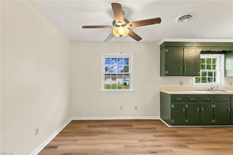 Photo 18 of 25 residential for sale in Hampton virginia