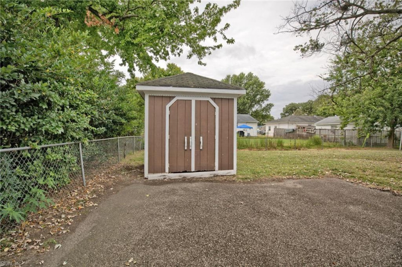 Photo 24 of 25 residential for sale in Hampton virginia