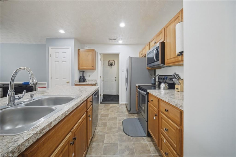 Photo 15 of 47 residential for sale in Hampton virginia Photo 15 of 47 residential for sale in Hampton virginia