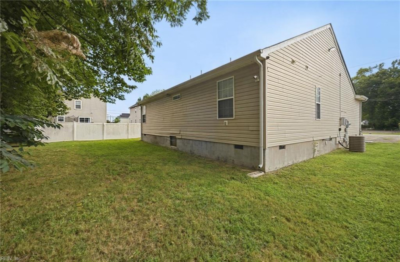 Photo 31 of 47 residential for sale in Hampton virginia Photo 31 of 47 residential for sale in Hampton virginia