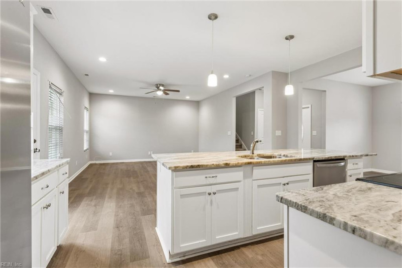 Photo 10 of 48 residential for sale in Suffolk virginia