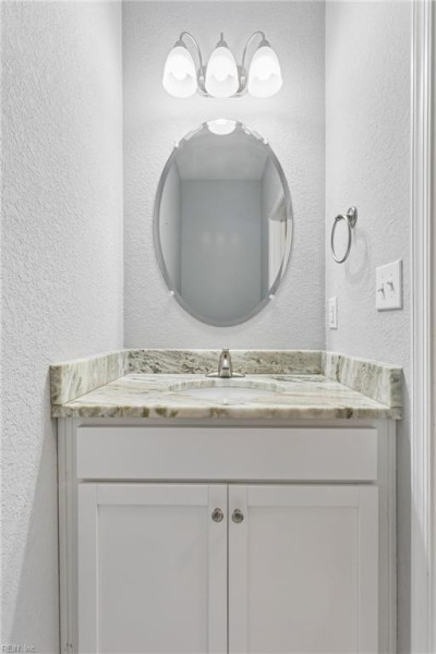 Photo 13 of 48 residential for sale in Suffolk virginia