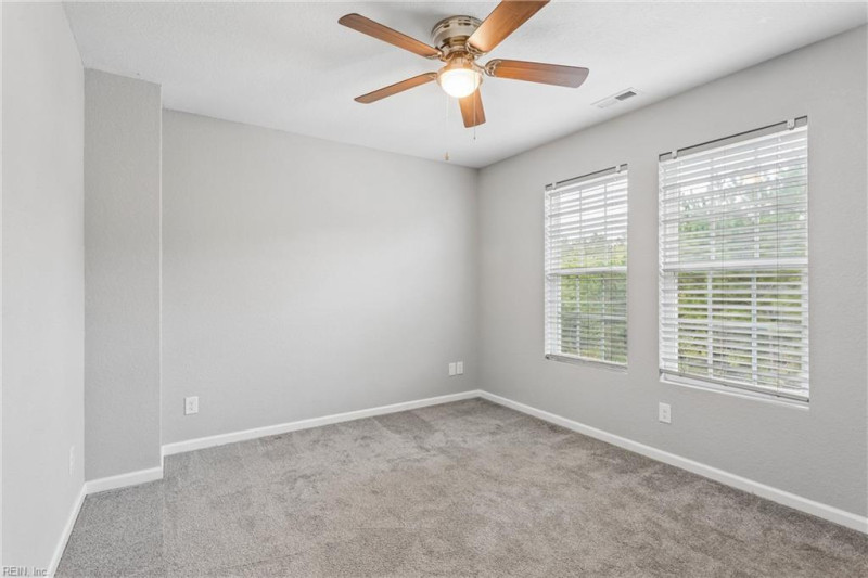 Photo 15 of 48 residential for sale in Suffolk virginia