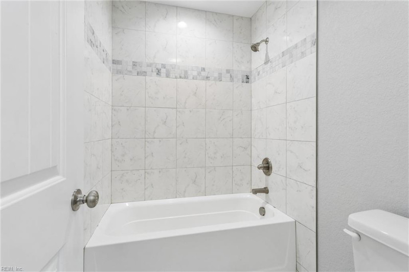Photo 20 of 48 residential for sale in Suffolk virginia