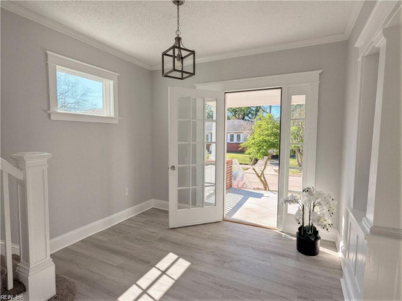 Photo 3 of 39 residential for sale in Norfolk virginia Photo 3 of 39 residential for sale in Norfolk virginia