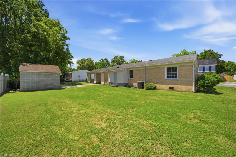 Photo 26 of 28 residential for sale in Franklin virginia