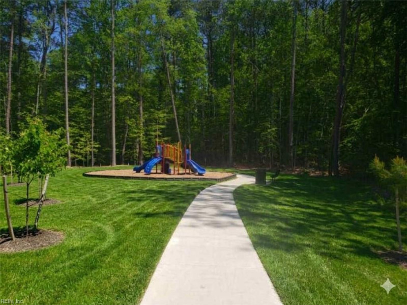 Photo 10 of 12 residential for sale in Isle of Wight County virginia