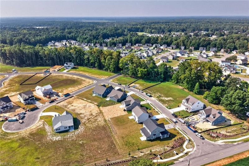 Photo 3 of 12 residential for sale in Isle of Wight County virginia