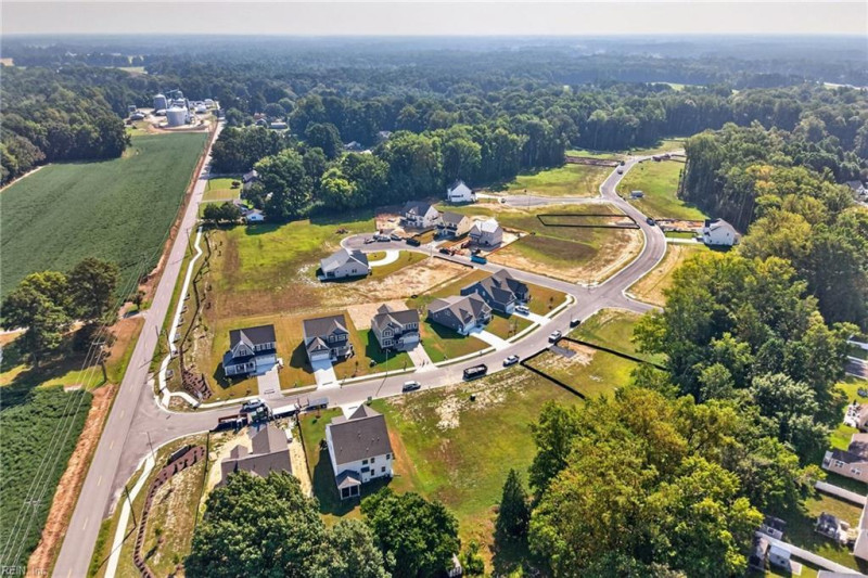 Photo 5 of 12 residential for sale in Isle of Wight County virginia