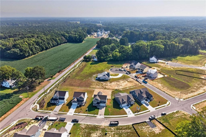 Photo 8 of 12 residential for sale in Isle of Wight County virginia
