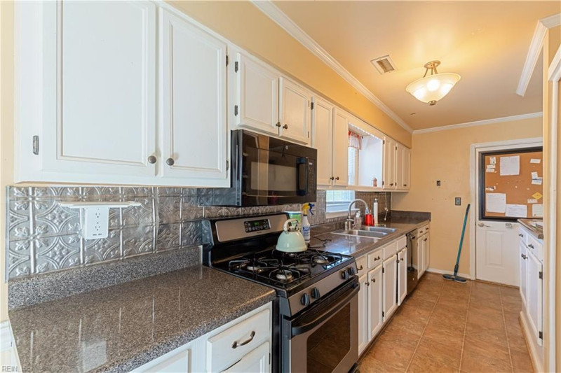 Photo 13 of 39 residential for sale in Norfolk virginia Photo 13 of 39 residential for sale in Norfolk virginia