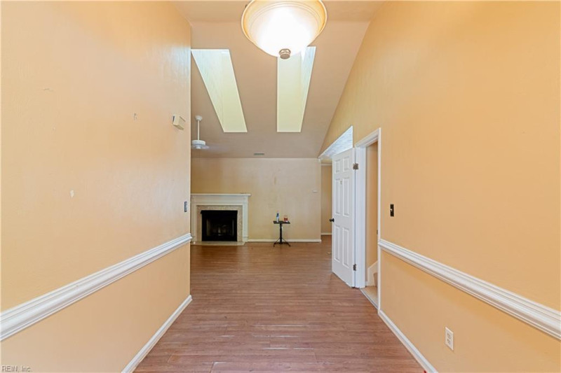 Photo 4 of 39 residential for sale in Norfolk virginia Photo 4 of 39 residential for sale in Norfolk virginia