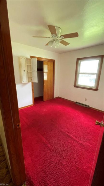 Photo 16 of 49 residential for sale in Chesapeake virginia