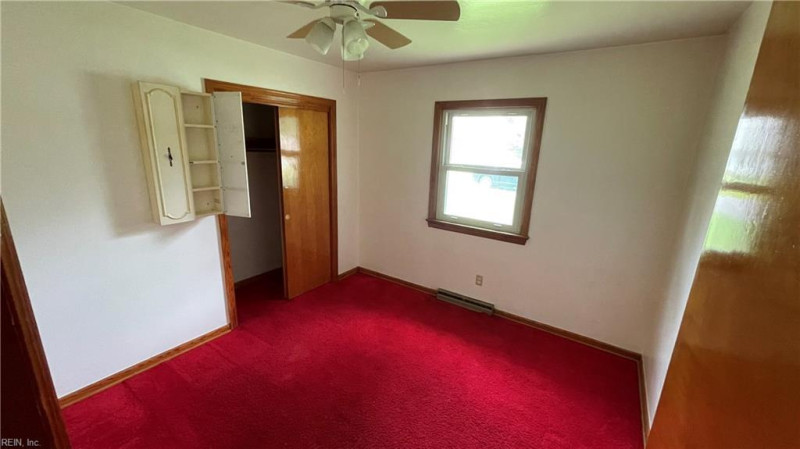 Photo 17 of 49 residential for sale in Chesapeake virginia