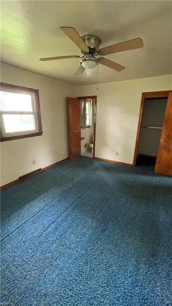 Photo 25 of 49 residential for sale in Chesapeake virginia