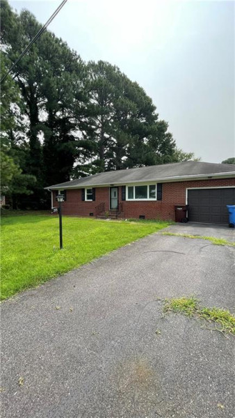 Photo 4 of 49 residential for sale in Chesapeake virginia