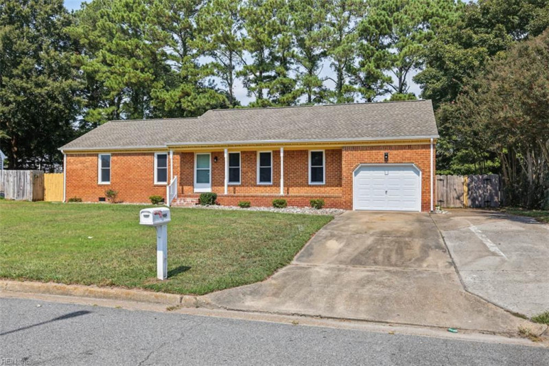 Photo 2 of 37 residential for sale in Chesapeake virginia
