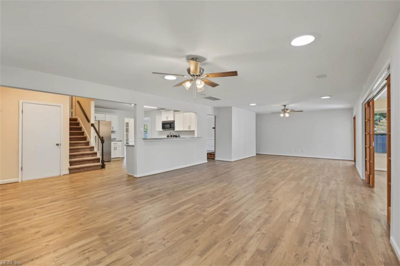 Photo 20 of 37 residential for sale in Chesapeake virginia