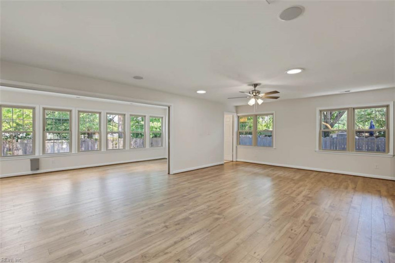 Photo 21 of 37 residential for sale in Chesapeake virginia