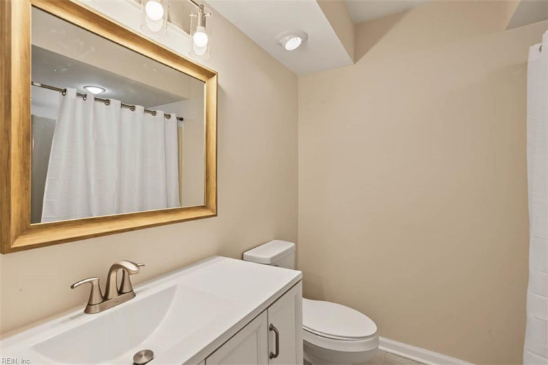 Photo 33 of 37 residential for sale in Chesapeake virginia