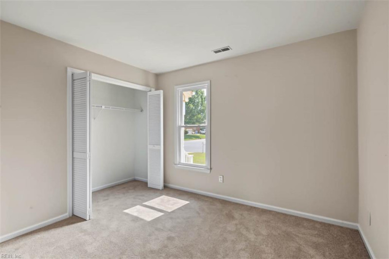 Photo 34 of 37 residential for sale in Chesapeake virginia