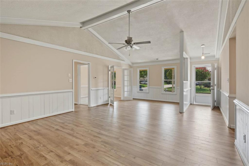 Photo 7 of 37 residential for sale in Chesapeake virginia