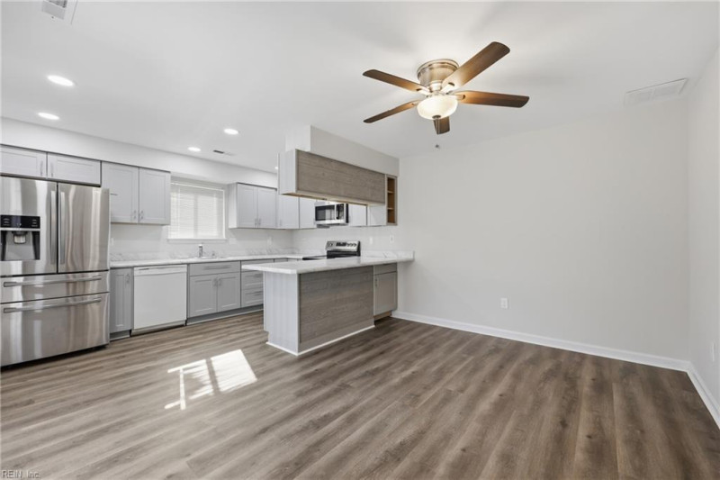 Photo 10 of 30 residential for sale in Virginia Beach virginia