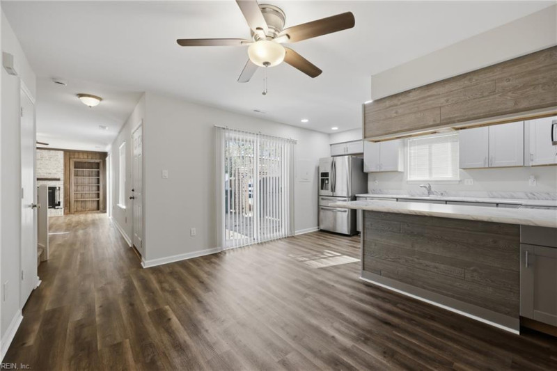 Photo 12 of 30 residential for sale in Virginia Beach virginia