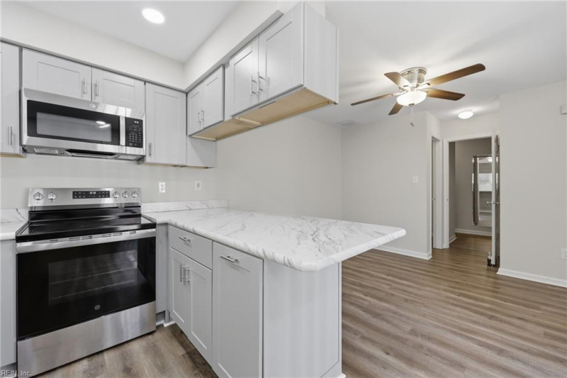 Photo 15 of 30 residential for sale in Virginia Beach virginia