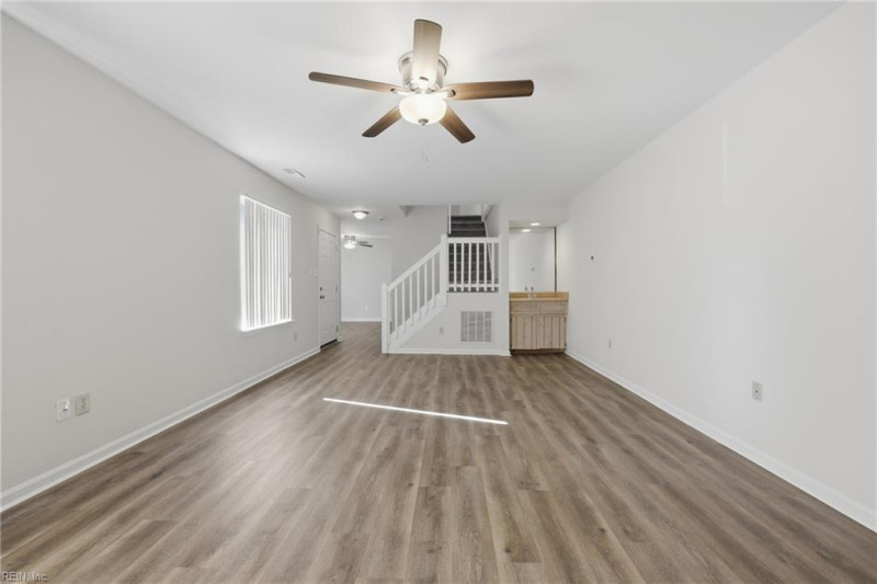 Photo 8 of 30 residential for sale in Virginia Beach virginia