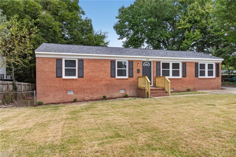 Photo 4 of 31 residential for sale in Newport News virginia Photo 4 of 31 residential for sale in Newport News virginia