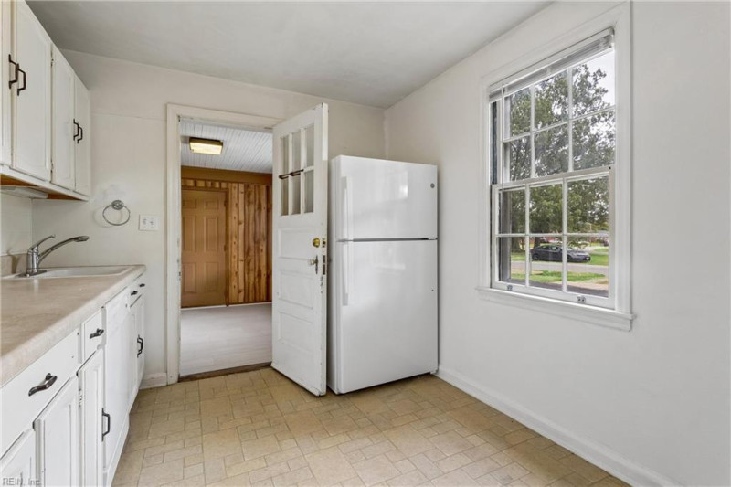 Photo 13 of 30 residential for sale in Newport News virginia Photo 13 of 30 residential for sale in Newport News virginia