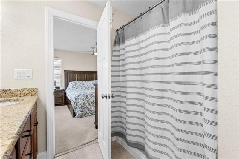 Photo 15 of 21 residential for sale in Chesapeake virginia
