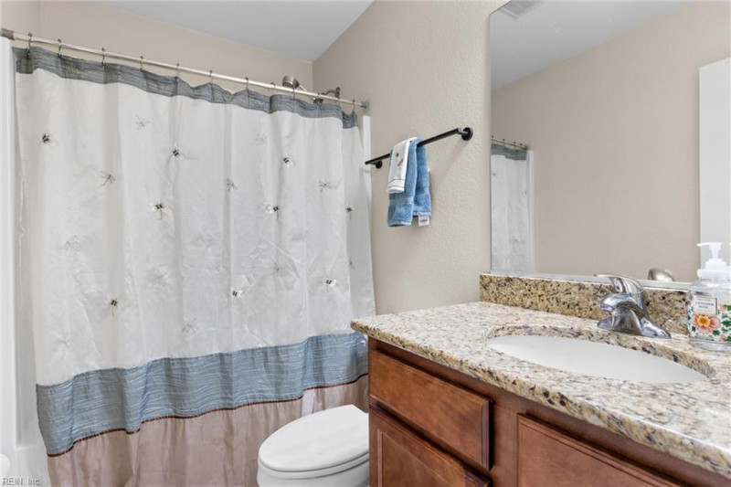 Photo 16 of 21 residential for sale in Chesapeake virginia
