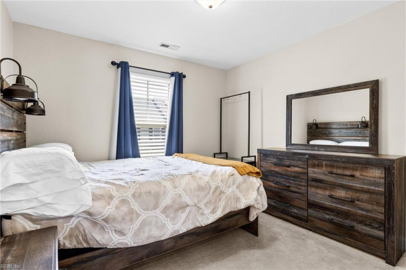 Photo 17 of 21 residential for sale in Chesapeake virginia