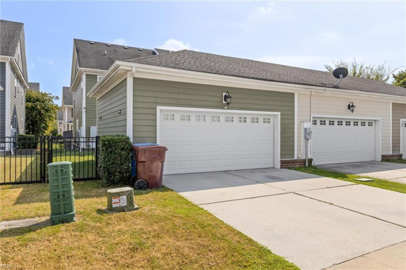 Photo 20 of 21 residential for sale in Chesapeake virginia