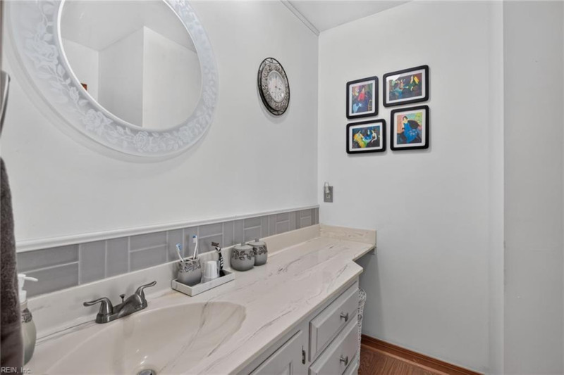 Photo 13 of 36 residential for sale in Suffolk virginia