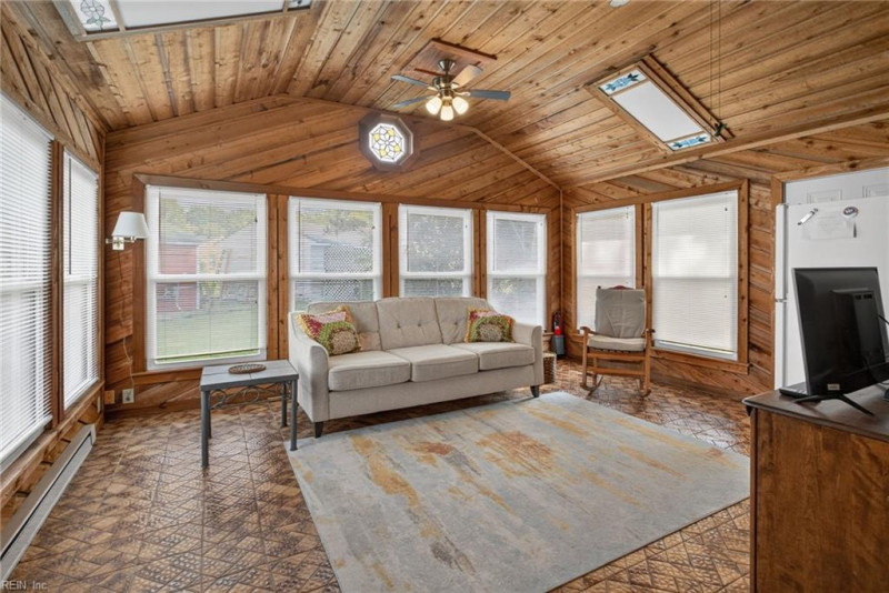 Photo 22 of 36 residential for sale in Suffolk virginia
