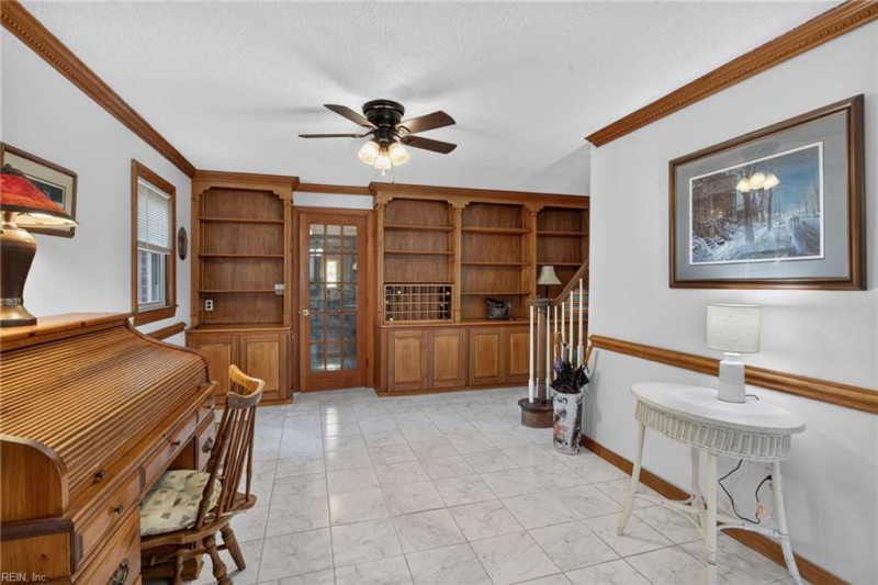 Photo 23 of 36 residential for sale in Suffolk virginia