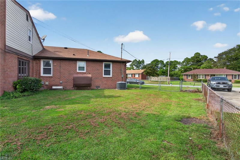 Photo 35 of 36 residential for sale in Suffolk virginia