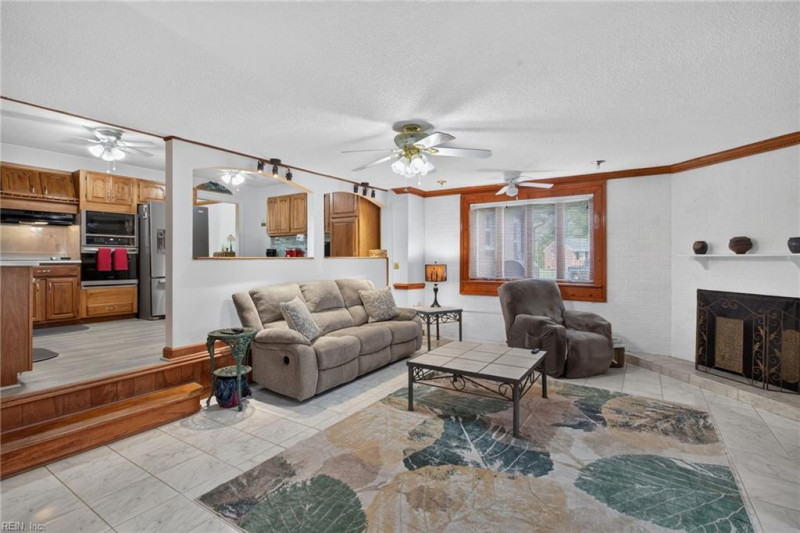 Photo 5 of 36 residential for sale in Suffolk virginia