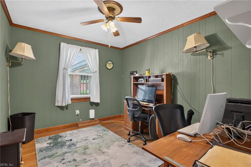 Photo 7 of 36 residential for sale in Suffolk virginia