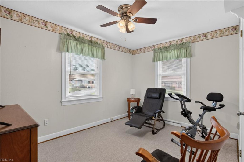 Photo 9 of 36 residential for sale in Suffolk virginia