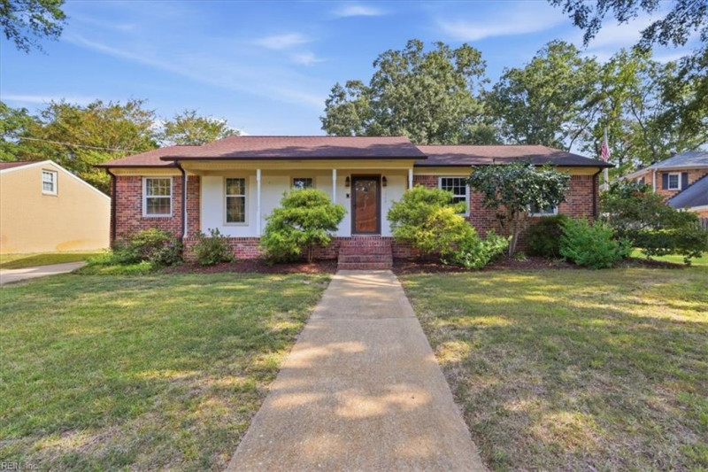 Photo 1 of 36 residential for sale in Chesapeake virginia