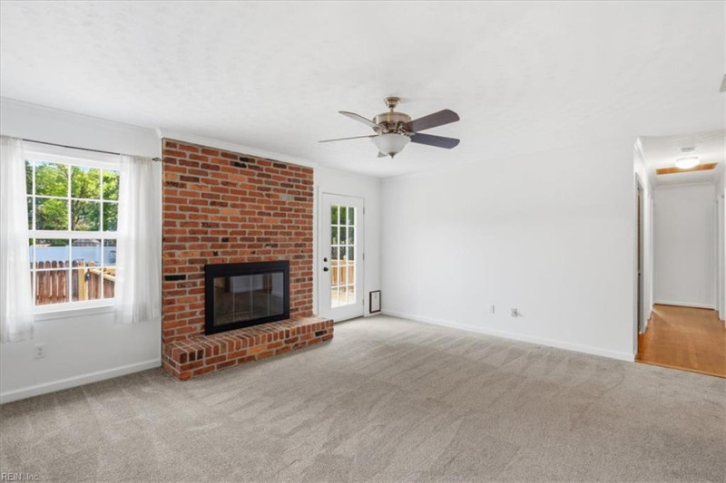 Photo 15 of 36 residential for sale in Chesapeake virginia